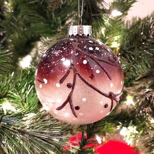 🎄 Winter Branches Glass Ornament